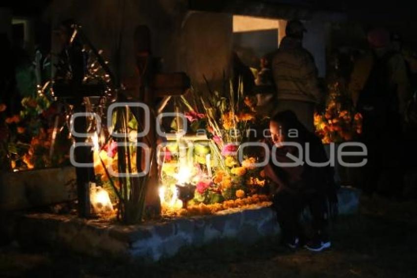 TLAXCALA . VELADA PANTEÓN
