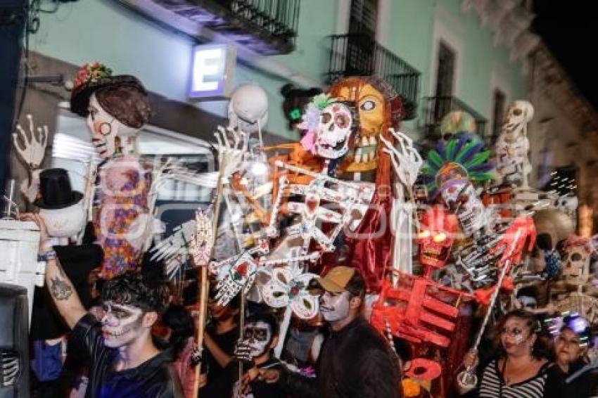 TAMALISTA . DESFILE DE CALAVERAS