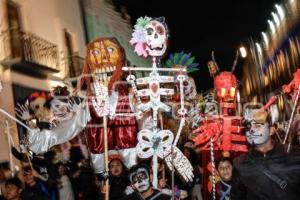 TAMALISTA . DESFILE DE CALAVERAS