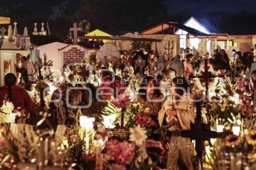 XOCHITLÁN TODOS SANTOS . VELADA