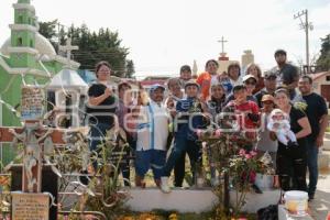 TLAXCALA . DÍA MUERTOS . PANTEÓN