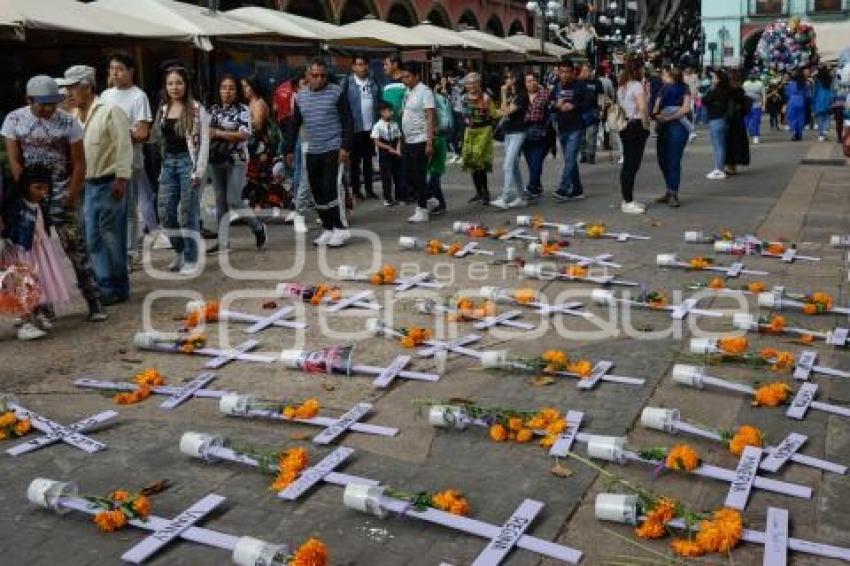 FEMINICIDIO . CRUCES