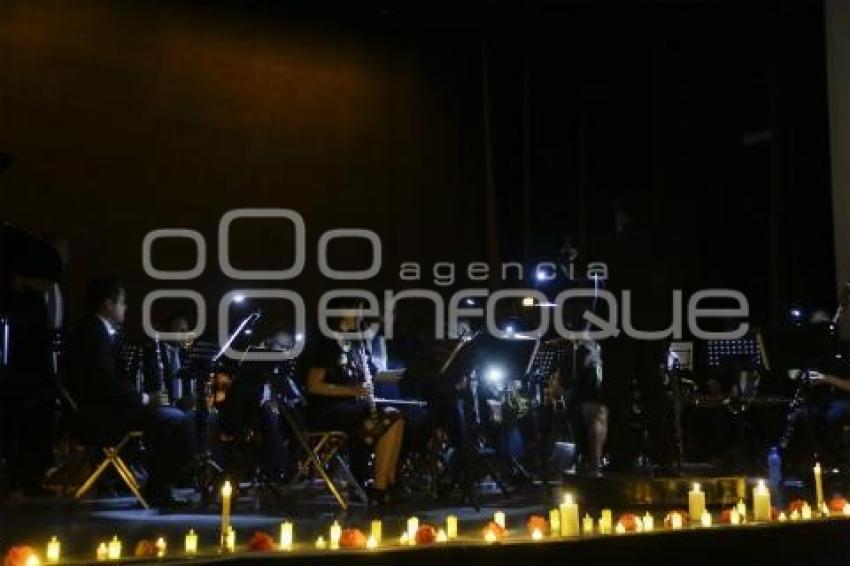 CONCIERTO ENTRE VELAS