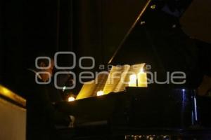 CONCIERTO ENTRE VELAS