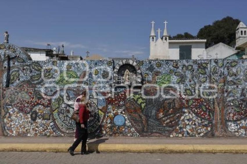 ZACATLÁN . VITROMURALES