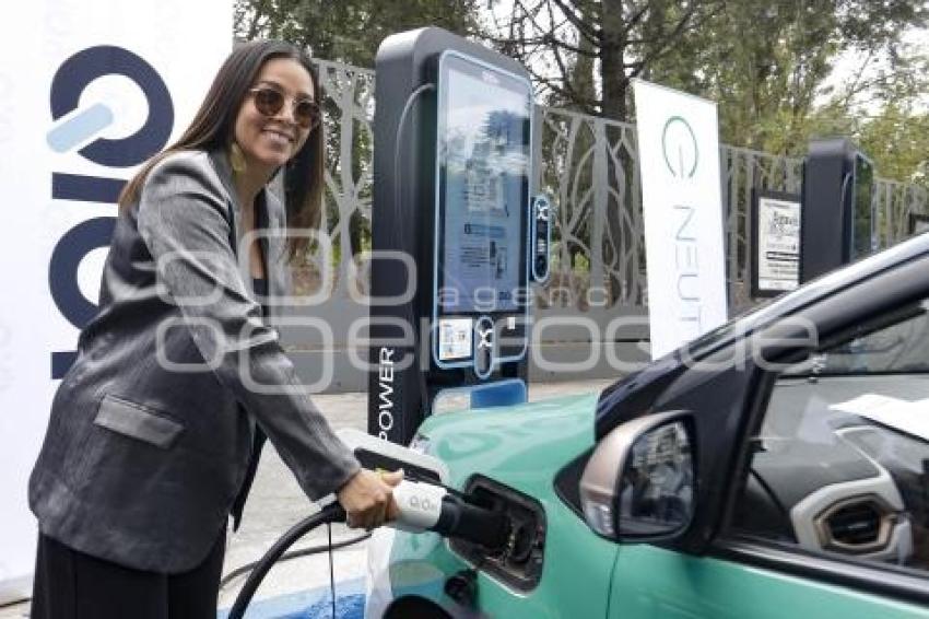 ECONOMÍA . CARGADORES ELÉCTRICOS
