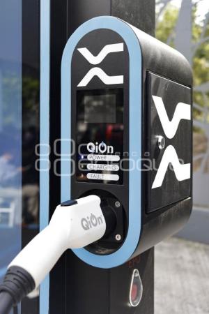 ECONOMÍA . CARGADORES ELÉCTRICOS