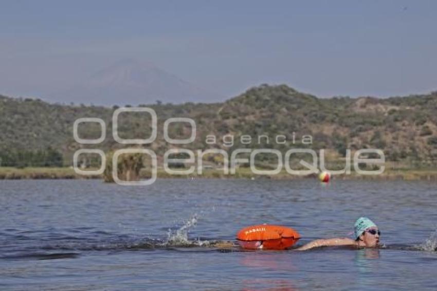 AGUAS ABIERTAS . FURIA