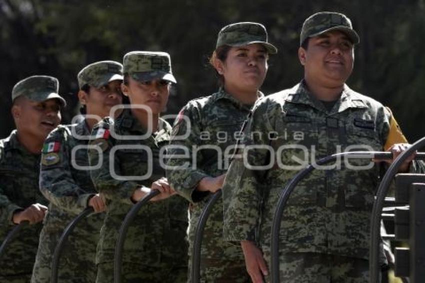 ENSAYO DESFILE