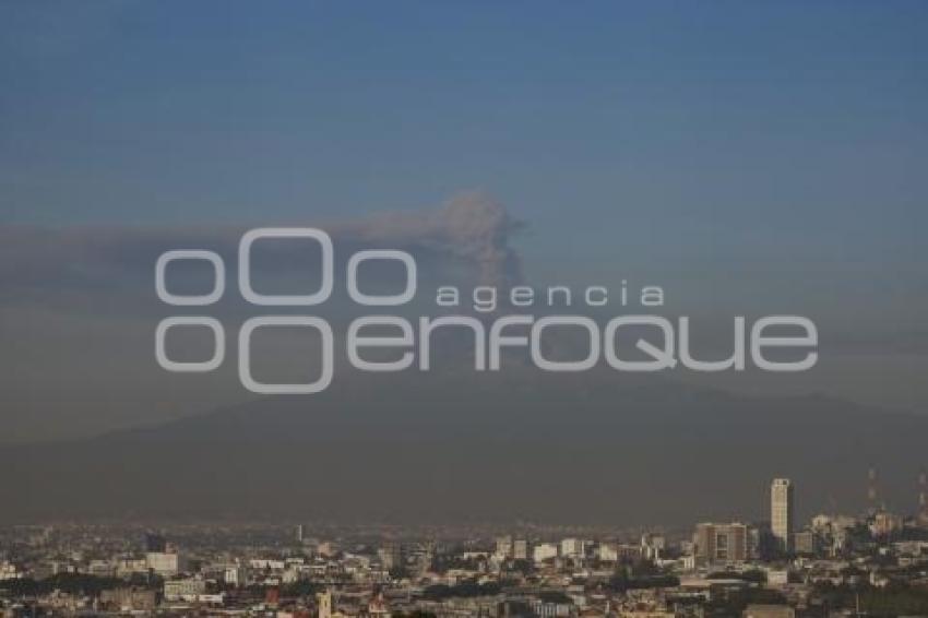 VOLCÁN POPOCATÉPETL . FUMAROLA