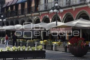 PUENTE VACACIONAL . ECONOMÍA