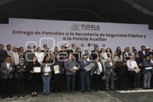 GOBIERNO ESTATAL . ENTREGA DE PATRULLAS