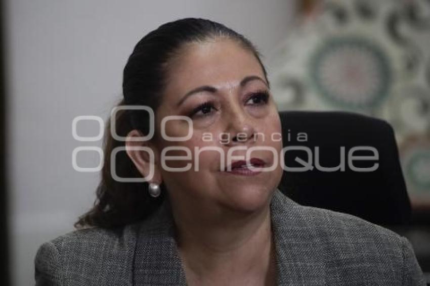 LAURA ARTEMISA GARCÍA