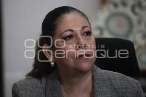 LAURA ARTEMISA GARCÍA