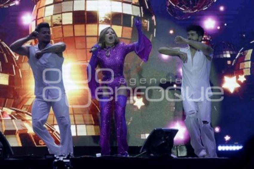 CONCIERTO . GLORIA TREVI