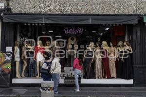 ECONOMÍA . COMERCIOS