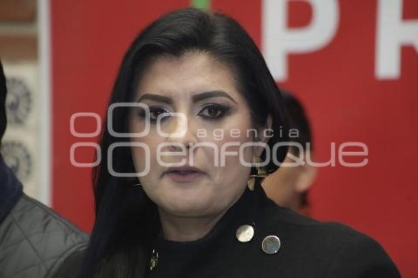 PRI . DELFINA POZOS