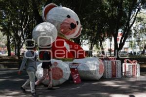 AYUNTAMIENTO . ADORNOS NAVIDEÑOS
