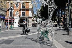AYUNTAMIENTO . ADORNOS NAVIDEÑOS