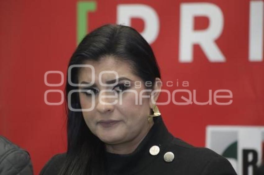 PRI . DELFINA POZOS