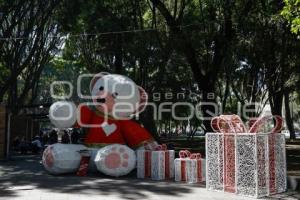 AYUNTAMIENTO . ADORNOS NAVIDEÑOS