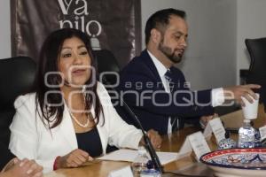 CONGRESO . VANILOQUIO