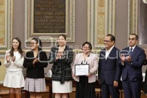 CONGRESO . MEDALLA MÉRITO DOCENTE