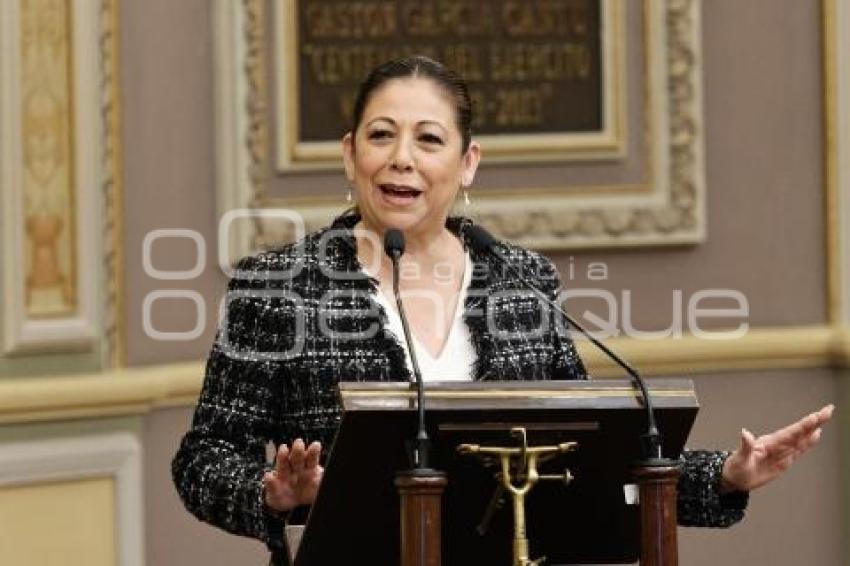 LAURA ARTEMISA GARCÍA