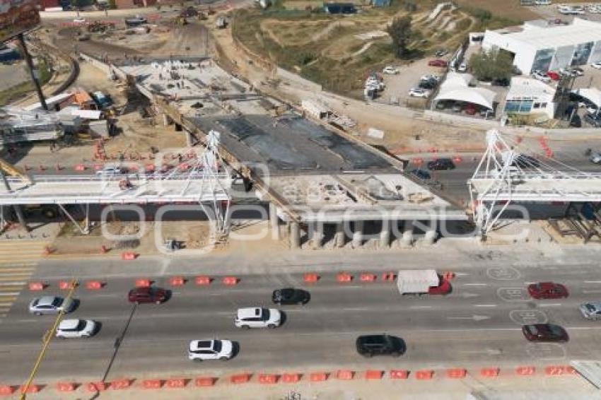 VIADUCTO ELEVADO . CICLOVÍA ATLIXCÁYOTL
