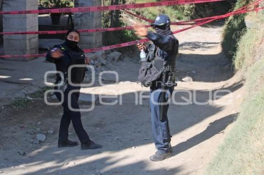 NOTA ROJA . MUJER BARRANCA