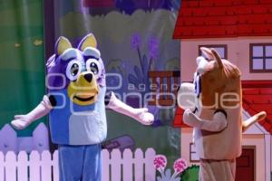 OBRA DE TEATRO . BLUEY