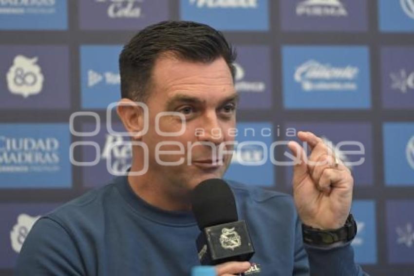 CLUB PUEBLA . PABLO GUEDE