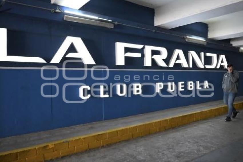 CLUB PUEBLA . PABLO GUEDE