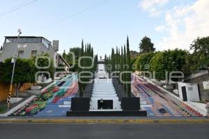 TLAXCALA . ESCALINATAS LOS HÉROES