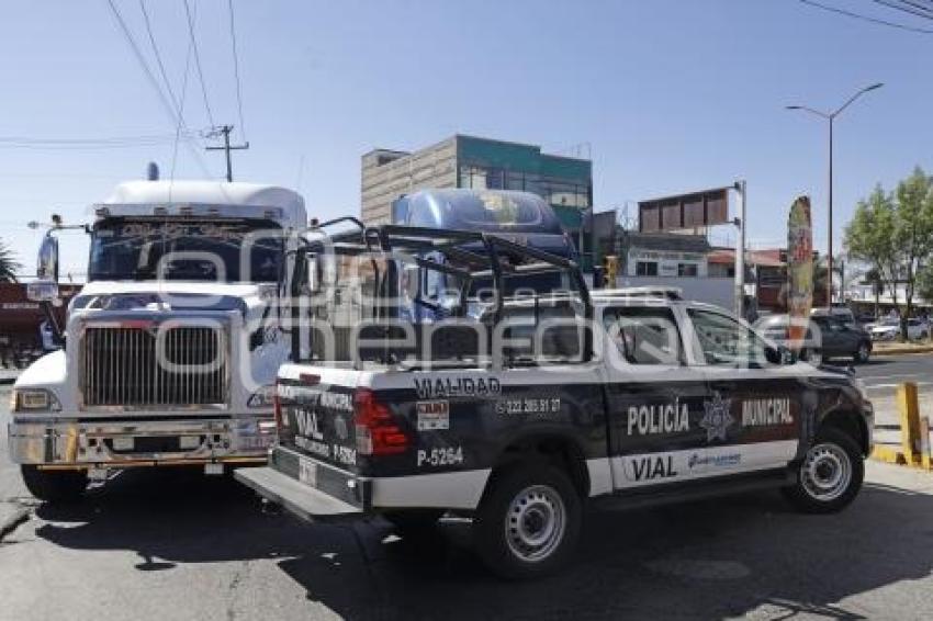 CUAUTLANCINGO . MANIFESTACIÓN TRANSPORTISTAS