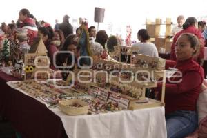 BAZAR NAVIDEÑO . MUJERES IMPARABLES