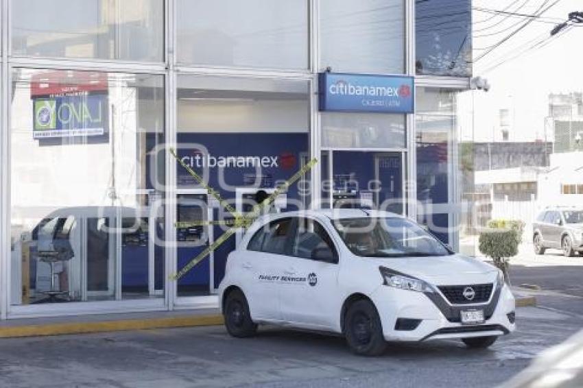 CAJERO VANDALIZADO