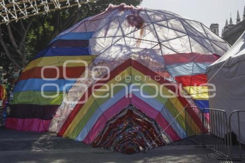 PIÑATA MONUMENTAL