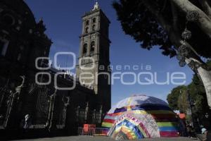 PIÑATA MONUMENTAL