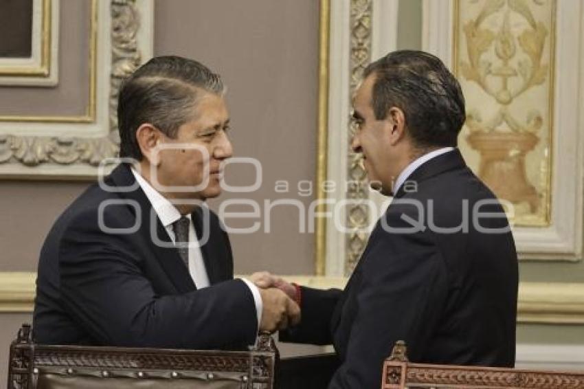 CONGRESO . GILBERTO HIGUERA