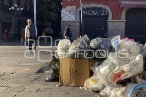 CONTAMINACIÓN . BASURA