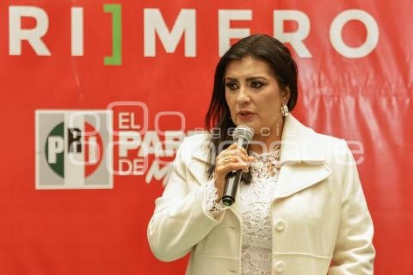 PRI . DELFINA POZOS