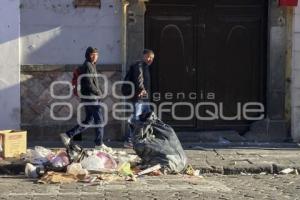 CONTAMINACIÓN . BASURA