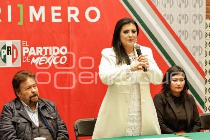 PRI . DELFINA POZOS