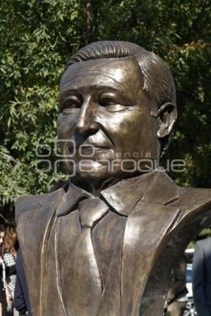 GOBIERNO ESTATAL . ESCULTURA