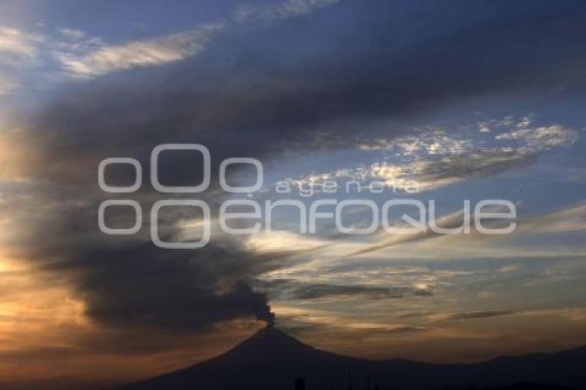 ATARDECER . VOLCÁN POPOCATÉPETL