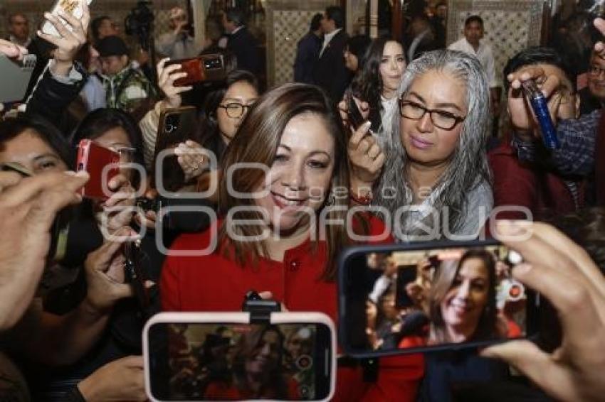 CONGRESO . SESIÓN EXTRAORDINARIA