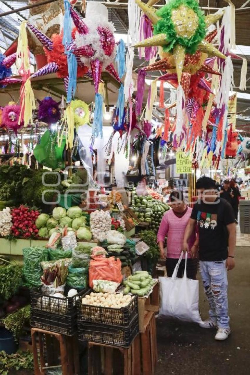 MERCADOS . VENTA NAVIDEÑA
