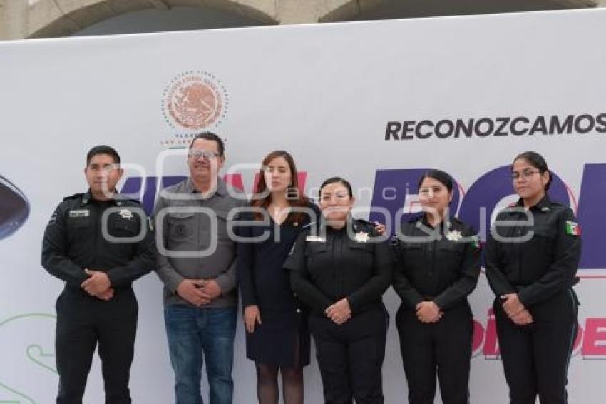 TLAXCALA . ENTREGA RECONOCIMIENTOS A POLICÍAS