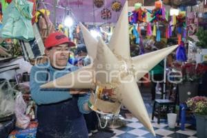 PIÑATAS . MERCADO